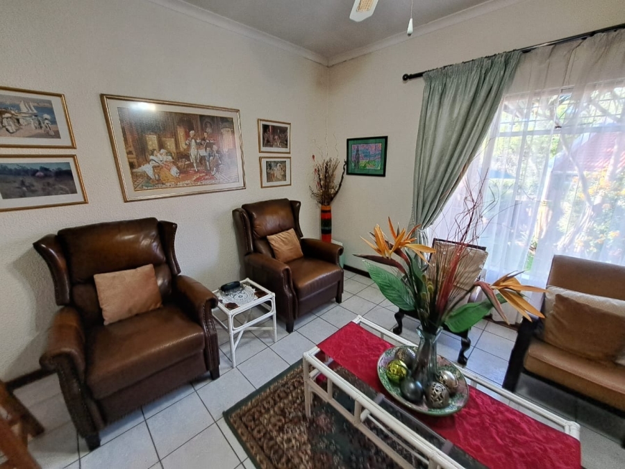 3 Bedroom Property for Sale in Safari Gardens North West